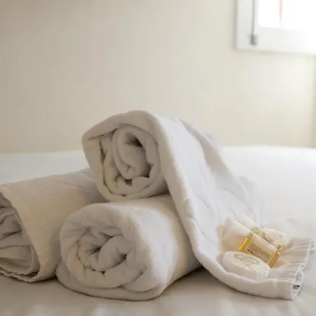 Clerigos Apts Apartman *