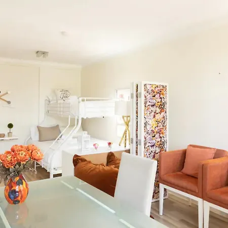 Clerigos Apts *