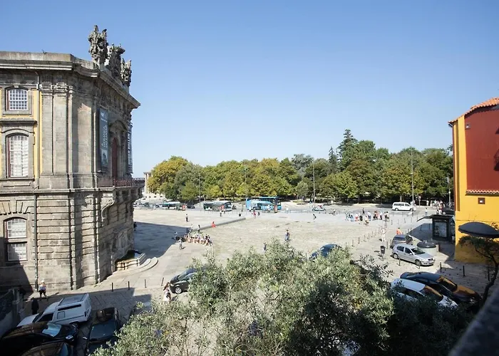 Clerigos Apts * פורטו