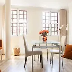 Clerigos Apts * Porto